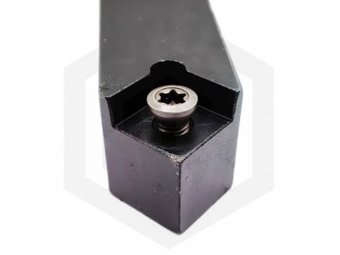 Державка SSDCN3232P12 SANT Державка SSDCN3232P12 SANT