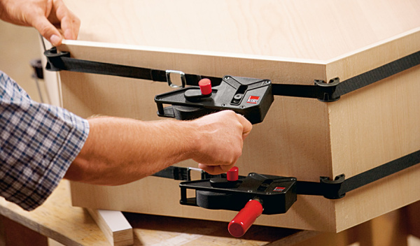 BAN700 Зажим ленточный, 7 м, уголки адаптируемые (4 шт) в комплекте BAN700 Зажим ленточный, 7 м, уголки адаптируемые (4 шт) в комплекте