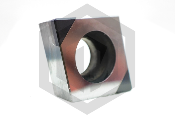 Пластина CBN CCGW09T3042NS0202010CBST YN560 STI Пластина CBN CCGW09T3042NS0202010CBST YN560 STI