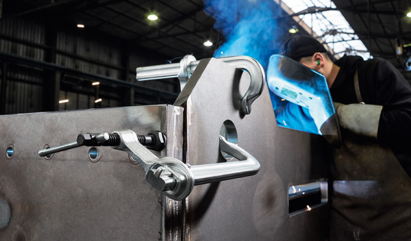 STBVC35 Струбцина для тяжёлых нагрузок 350/100, 35 кН, затяжка 105 Нм, Т-ручка STBVC35 Струбцина для тяжёлых нагрузок 350/100, 35 кН, затяжка 105 Нм, Т-ручка