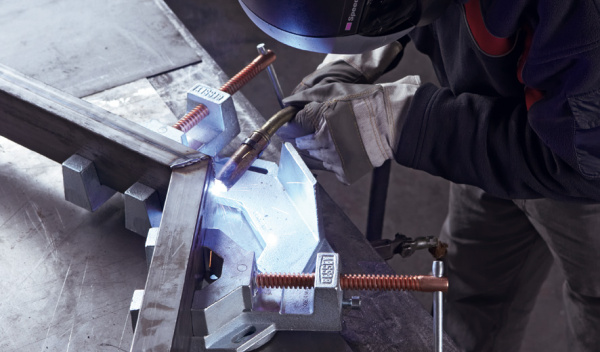 SM10-SET Набор струбцин угловых для сварки, 5° - 180°, 100, для фиксации деталей разной толщины под произвольным углом SM10-SET Набор струбцин угловых для сварки, 5° - 180°, 100, для фиксации деталей разной толщины под произвольным углом