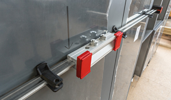 KBX20 удлинитель для соединения двух струбцин, для KRE / KREV / KR / KRV KBX20 удлинитель для соединения двух струбцин, для KRE / KREV / KR / KRV